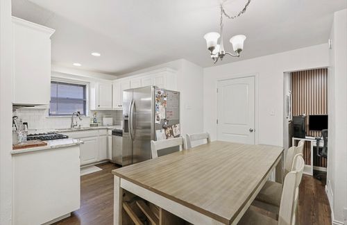 2210 Clover Park Dr, Arlington, TX, 76013-1434 | Card Image