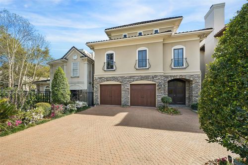 e-52 Briar Hollow Ln, Houston, TX, 77027-9314 | Card Image