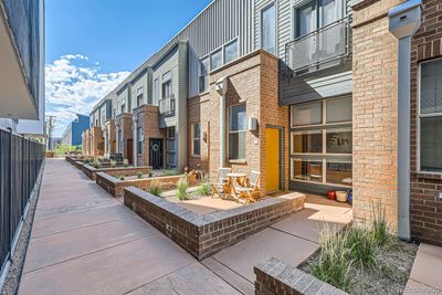 1471 27th Street, Townhouse with 2 bedrooms, 2 bathrooms and 2 parking in Denver CO | Image 1