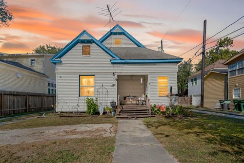 403 E 8th St, Houston, TX, 77007-1620 | Card Image