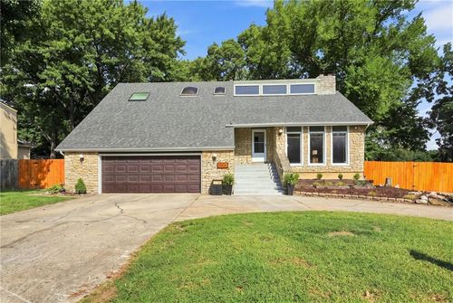 5304 Queal Dr, Shawnee, KS, 66203-1968 | Card Image