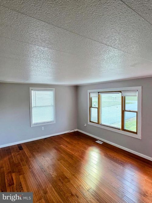 4509 Oakleigh Dr, MANCHESTER, MD, 21102-1001 | Card Image