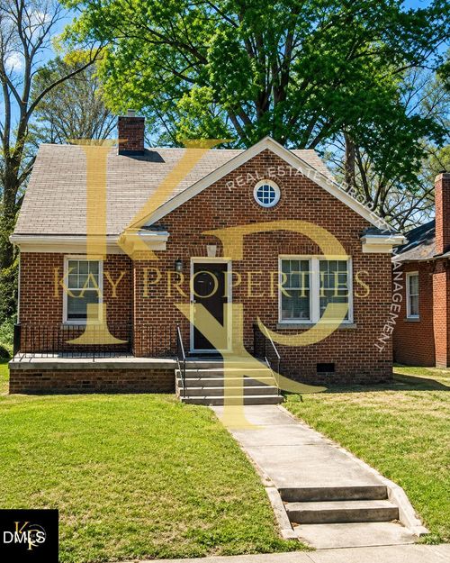 817 Marigold St, Rocky Mount, NC, 27801-5909 | Card Image