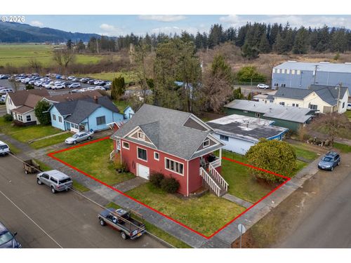116 Cedar Ave, Tillamook, OR, 97141 | Card Image