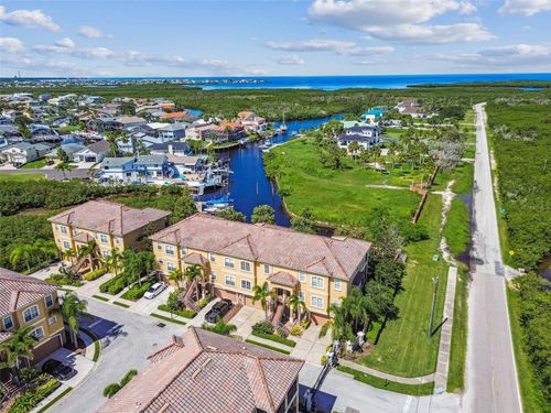 6533 Channelside Dr, New Port Richey, FL, 34652-2061 | Card Image