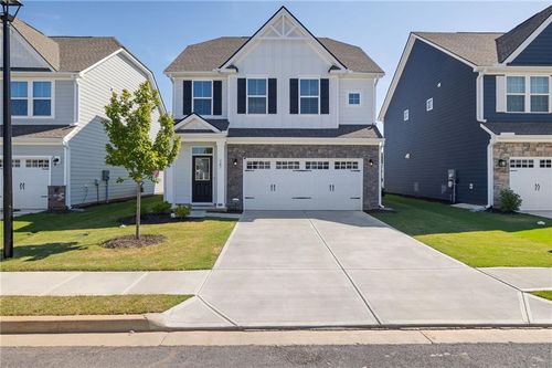 587 Gunter Dr, Hoschton, GA, 30548-1163 | Card Image