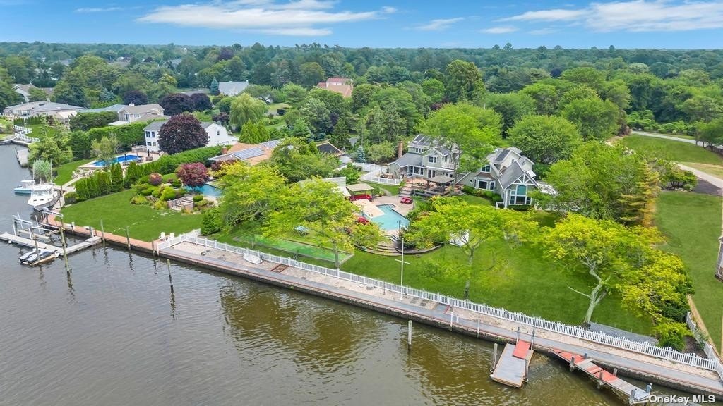 Percy Williams Dr, East Islip, NY 11730