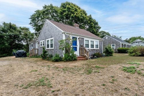 10 Standish Way, West Yarmouth, MA, 02673-4671 | Card Image