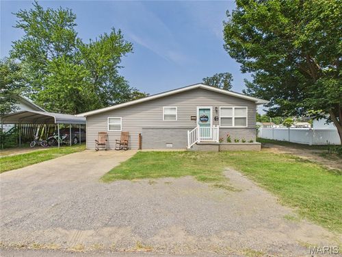 806 N Miller Street, Bernie, MO, 63822 | Card Image