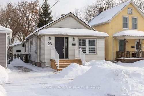 23 Trapnell St, St Catharines, ON, L2R1B1 | Card Image