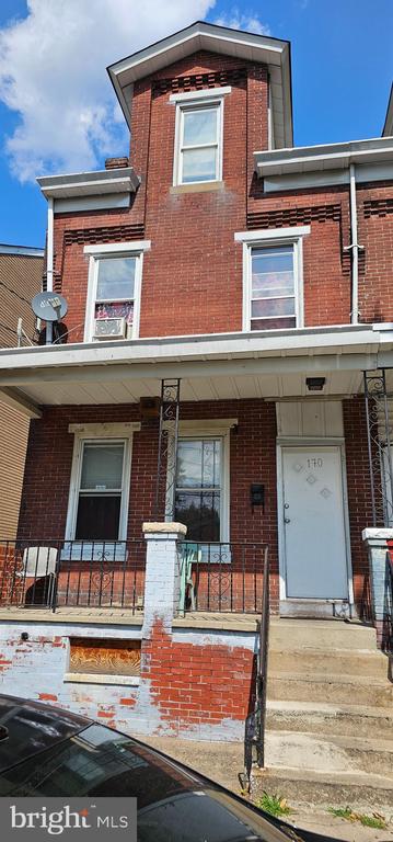 Washington St, Trenton, NJ 08611