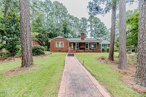 702 N Vance St, Sanford, NC, 27330-3441 | Card Image