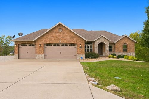 1584 Emory Creek Blvd, Branson, MO, 65616-7404 | Card Image