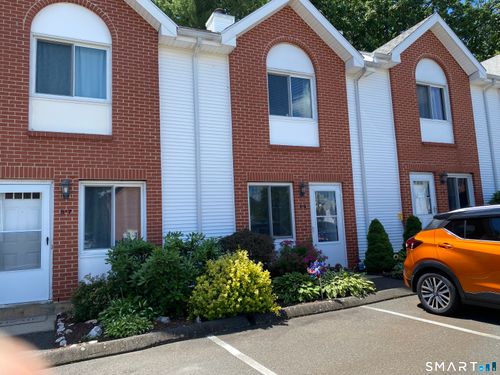 5-8-585 Park Rd, Waterbury, CT, 06708-2357 | Card Image