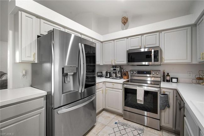 23485 Olde Meadowbrook Cir, House other with 3 bedrooms, 2 bathrooms and 2 parking in ESTERO FL | Image 18