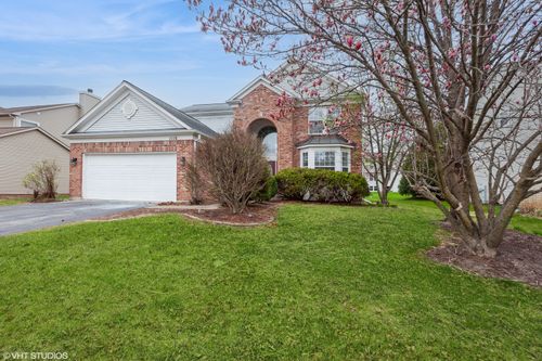 1110 Oakhill Dr, Aurora, IL, 60502-4473 | Card Image