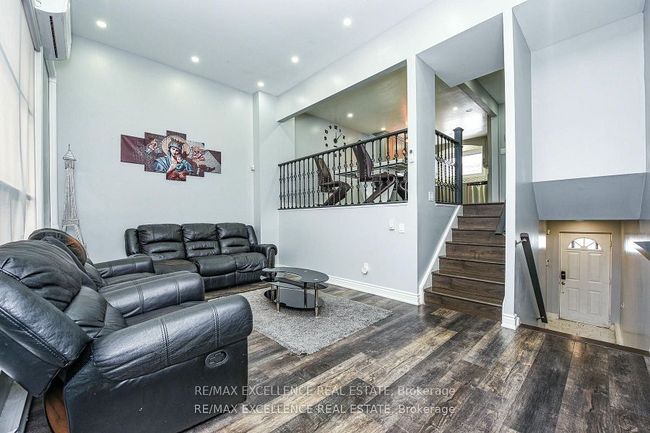 10 - 54 Briar Path, Condo with 4 bedrooms, 2 bathrooms and 1 parking in Brampton ON | Image 8