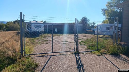 4925 Natrona Ave, Mills, WY, 82644 | Card Image