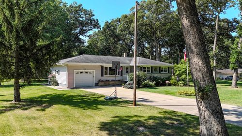 8901 W 130th Ct, Cedar Lake, IN, 46303 | Card Image