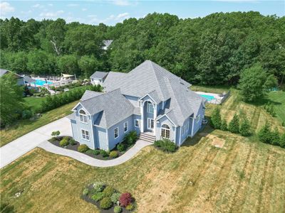 5 Kyle's Court, House other with 4 bedrooms, 3 bathrooms and 12 parking in Swansea MA | Image 1