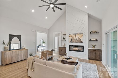 1135 Stonegate Dr, Salisbury, NC, 28147-6016 | Card Image