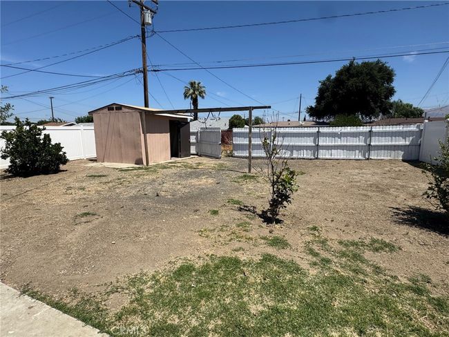 926 Griffith Way, House other with 4 bedrooms, 2 bathrooms and 1 parking in Hemet CA | Image 23