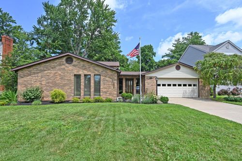 4644 Belleview Ave, Blue Ash, OH, 45242-7408 | Card Image