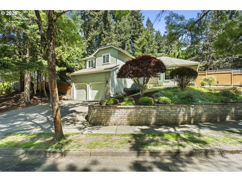 8020 Sw Gearhart Dr, Beaverton, OR, 97007-6609 | Card Image