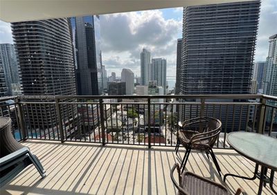 2802 - 999 Sw 1st Ave, Condo with 2 bedrooms, 2 bathrooms and null parking in Miami FL | Image 1