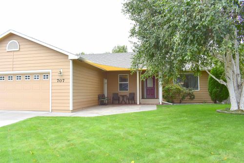 707 W 18th Ct, Kennewick, WA, 99337-4800 | Card Image