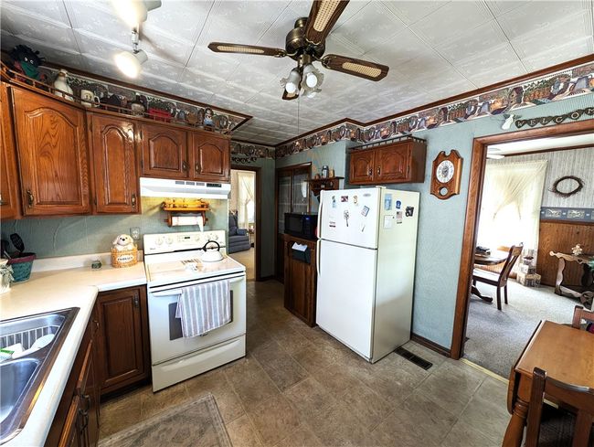 408 S Hickory St, House other with 3 bedrooms, 1 bathrooms and 1 parking in Scottdale PA | Image 7