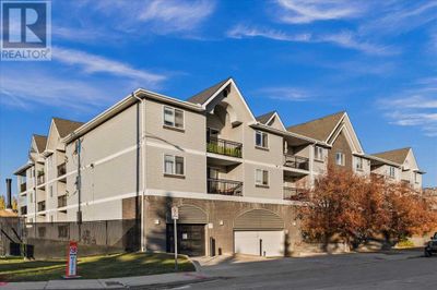 2440 34 Ave Sw, Condo with 2 bedrooms, 2 bathrooms and 1 parking in Calgary AB | Image 2