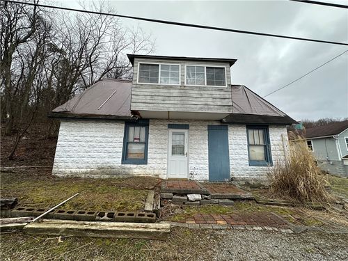 1028 Mueller St, Gibsonia, PA, 15044-5008 | Card Image