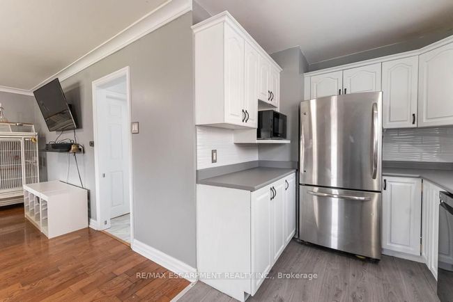 43 Armstrong Ave, House other with 4 bedrooms, 2 bathrooms and 2 parking in Hamilton ON | Image 9
