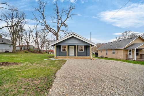910 Lewis Ave, Des Moines, IA, 50315-3447 | Card Image