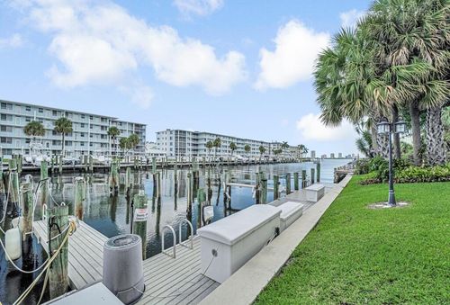 apt-203-135 Shore Ct, North Palm Beach, FL, 33408-5507 | Card Image