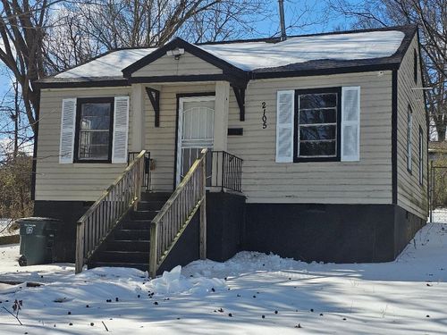 2105 Farrington St, Memphis, TN, 38109-2110 | Card Image