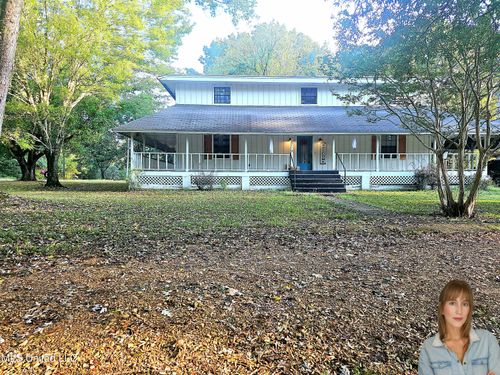 429 Quail Ridge Rd, Senatobia, MS, 38668-6417 | Card Image