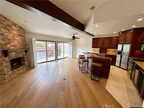 2316 Vista Hogar, Newport Beach, CA, 92660-4000 | Card Image