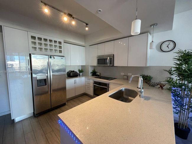 APT-1508 - 999 Sw 1 St Ave, Condo with 1 bedrooms, 1 bathrooms and null parking in Miami FL | Image 5