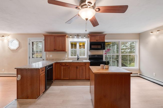 24-web-or-mls-55 Lucinda Final-35 | Image 14