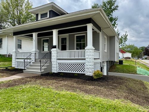 2038 N Myrtle St, Davenport, IA, 52804-2045 | Card Image