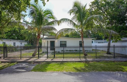 14035 Nw 6th Ave, North Miami, FL, 33168-3928 | Card Image