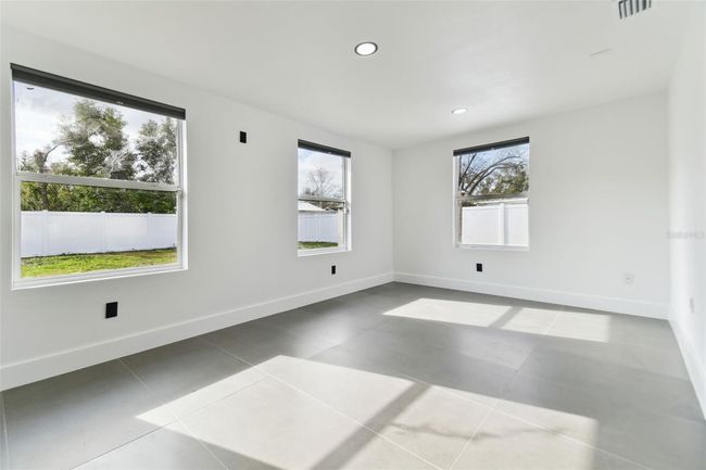 26728 Hickory Loop, House other with 3 bedrooms, 2 bathrooms and null parking in LUTZ FL | Image 11