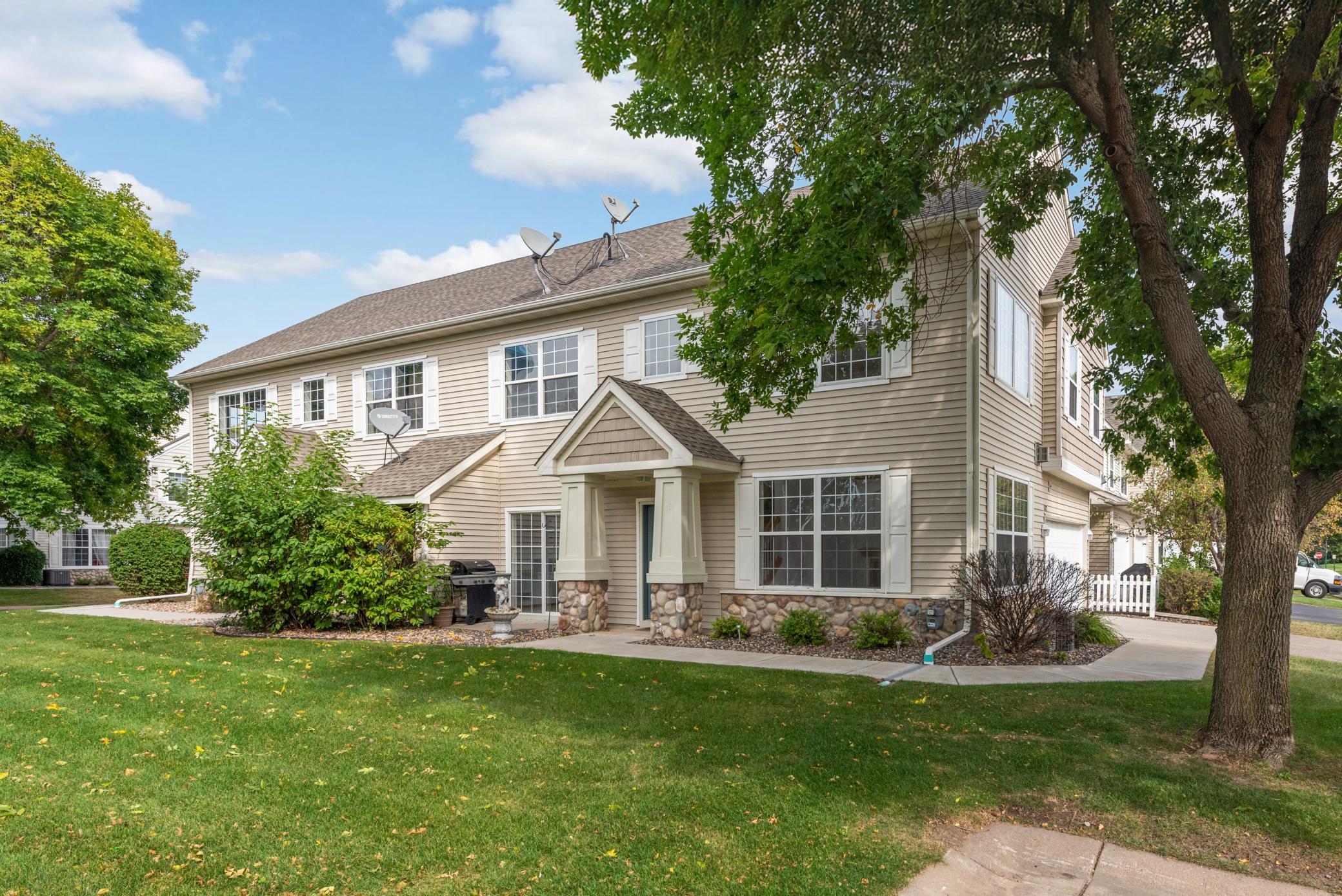 Robin Ln, Farmington, MN 55024