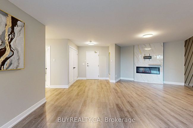 218 - 7905 Bayview Ave, Condo with 3 bedrooms, 3 bathrooms and 1 parking in Thornhill ON | Image 5