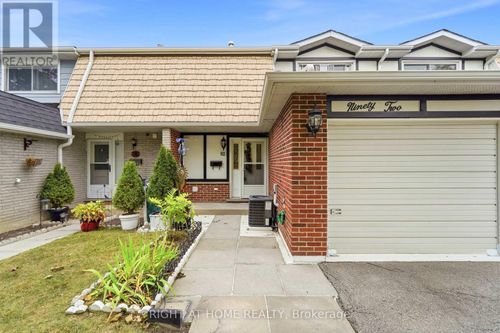 92-92 St Andrews Drive, Hamilton (Vincent), ON, L8K6H4 | Card Image
