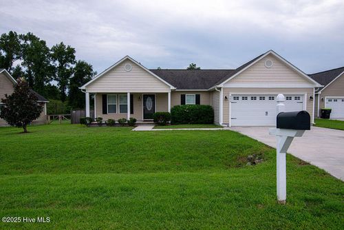 202 Cottage Brook Ct, Richlands, NC, 28574-6409 | Card Image