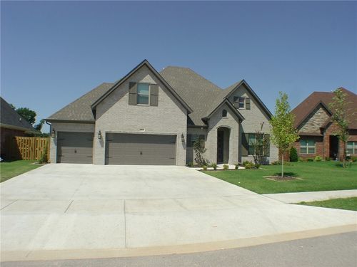 1812 Sw Edinburgh Ave, Bentonville, AR, 72713-3013 | Card Image