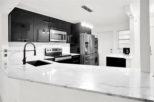 2-1750 Ne 191st St, Miami, FL, 33179-4284 | Card Image